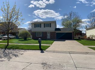30458 Torry Ave, Flat Rock, MI