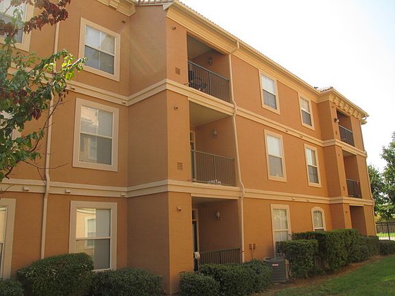 3rd image of 805 Lakeside Cir APT 733