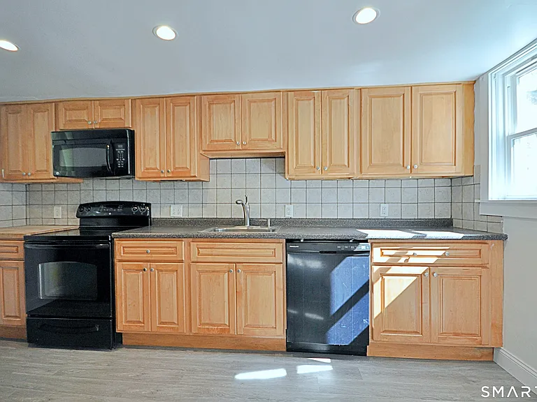 10A Old Hawleyville Rd — Photo 5