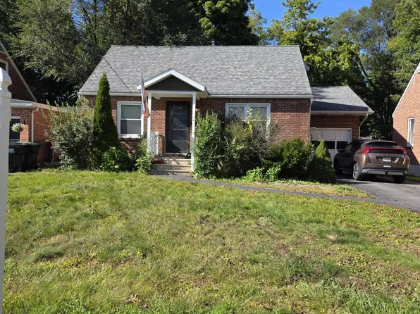 2133 Robinwood Avenue, Schenectady, NY 12306