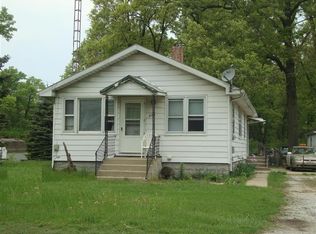 609 E Culver Rd, Knox, IN 46534