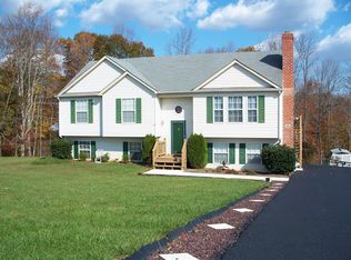 1826 Prophet Rd, Goode, VA 24556