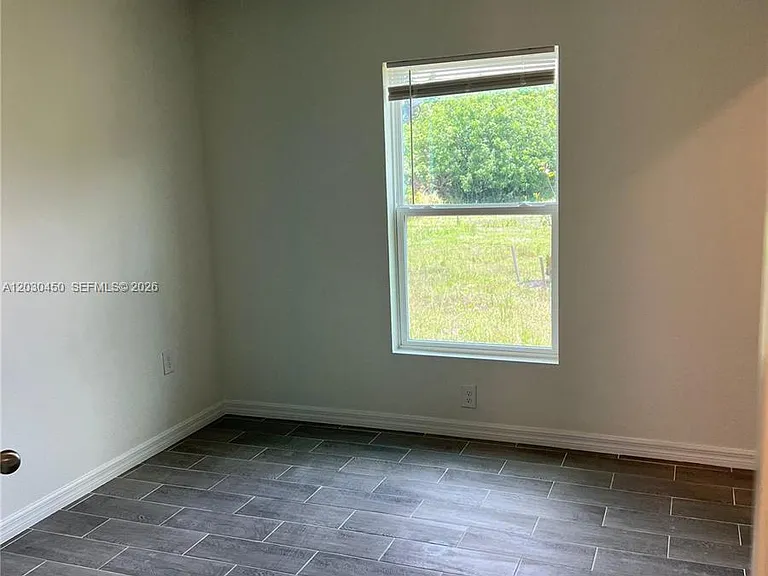 2613 62nd St W — Photo 7