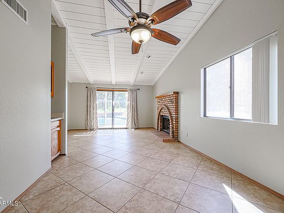 5th image of 688 Leisure World