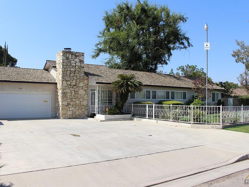 1st image of 711 Acacia Ave