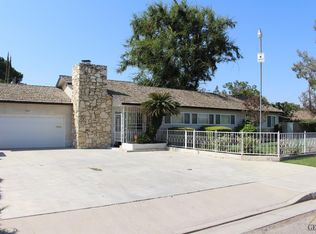 711 Acacia Ave, Bakersfield, CA 93305