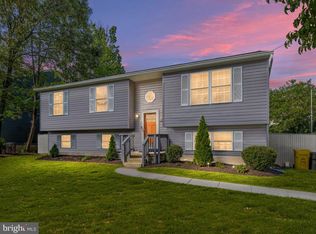 7774 Edgewood Ave, Pasadena, MD 21122