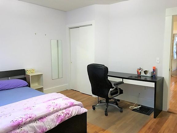 4th image of 59 Old Colony Ave #1
