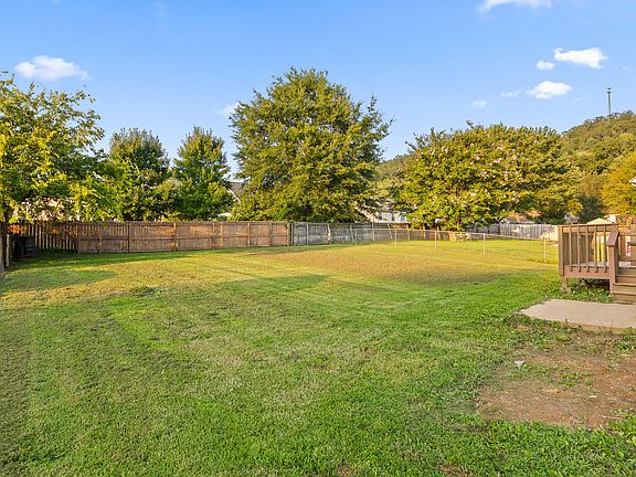 4th image of 9617 Bull Pen Dr