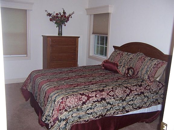 5th image of 1395 New Seabury Ln