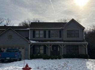 619 Carriage Hill Rd, Island Lake, IL 60042