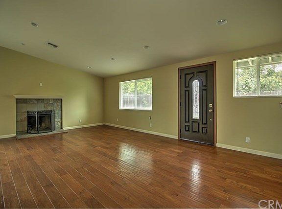 3rd image of 2221 W Midwood Ln