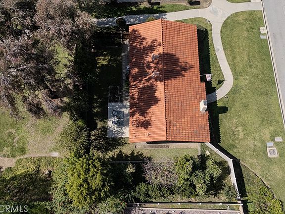 3rd image of 3495 Terrace Dr