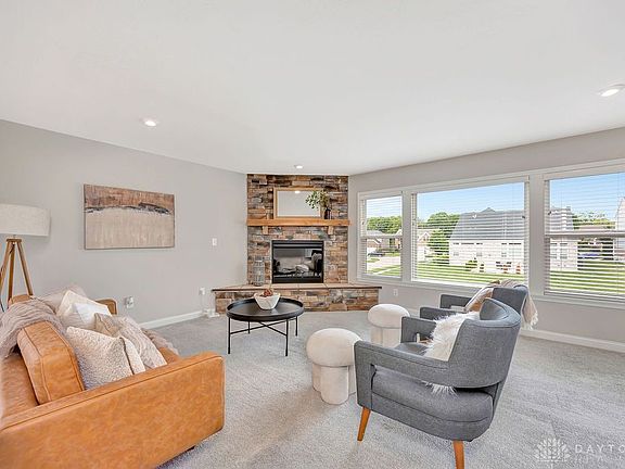 5th image of 105 Sweetgum Ln