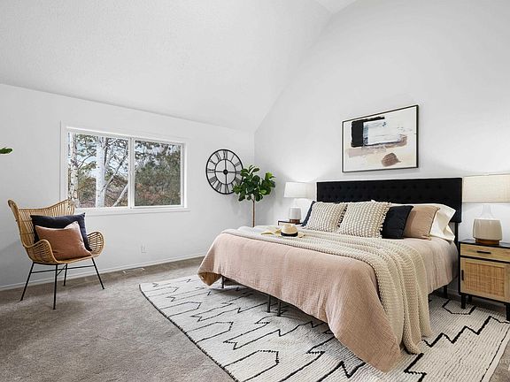 5th image of 3201 E Rivernest Ln