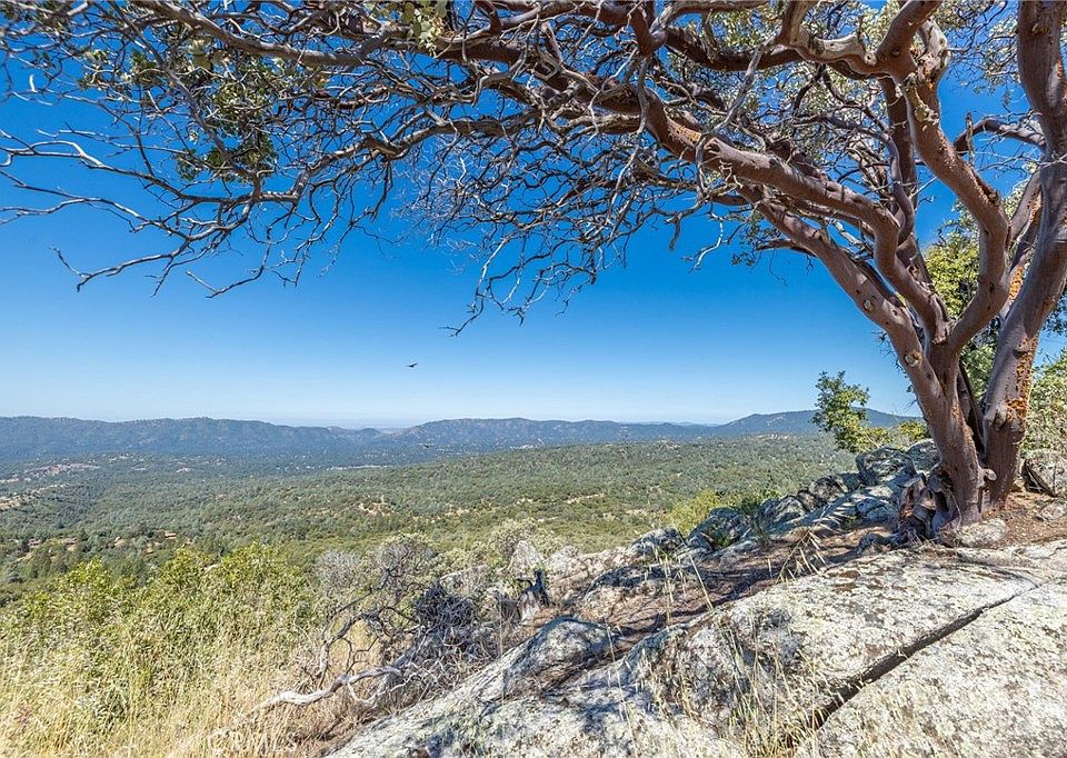 1st image of Old Yosemite Rd