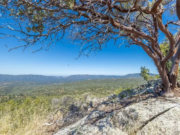 Old Yosemite Rd, Oakhurst, CA 93644