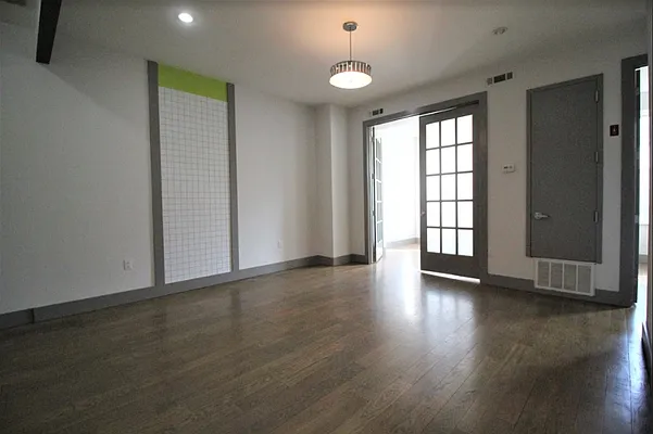 Rented by Hagstrom Management Inc | media 12