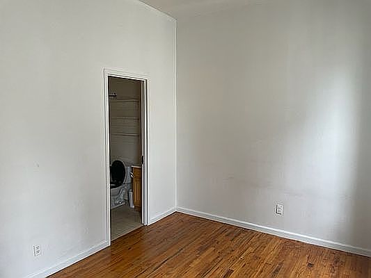 5th image of 119 Avenue D APT 4F