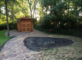 2146 E Blackberry Ct, Watseka, IL 60970