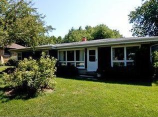 1521 S Monterey Ave, Schaumburg, IL 60193