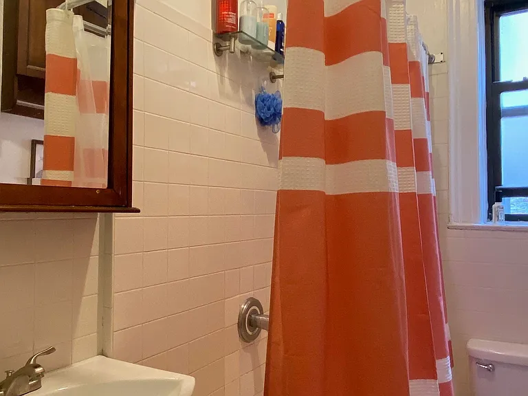 191 Claremont Ave #44 — Photo 8