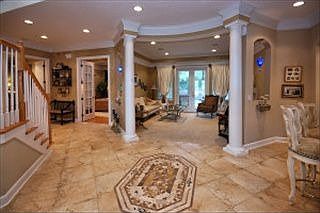 3rd image of 516 S Sea Lake Ln
