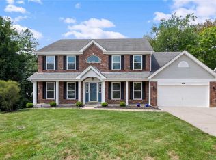 107 Crystal Springs Ct, Chesterfield, MO 63005