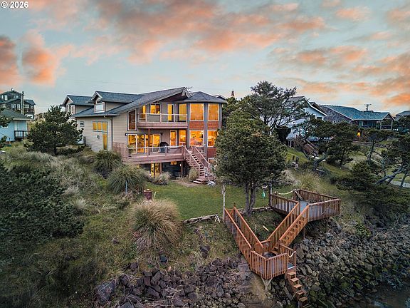 2nd image of 35395 Sunset Dr