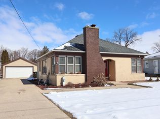 321 E Center St, Footville, WI 53537