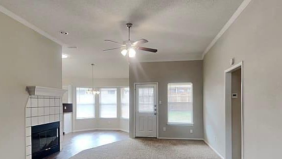 3rd image of 817 NW Park Meadow Ln