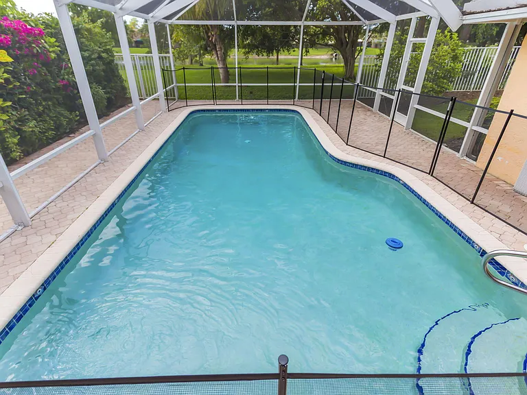 7572 Silver Woods Ct — Photo 16