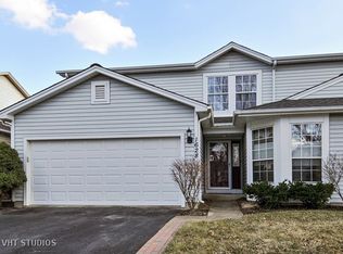 1628 Estate Cir, Naperville, IL 60565