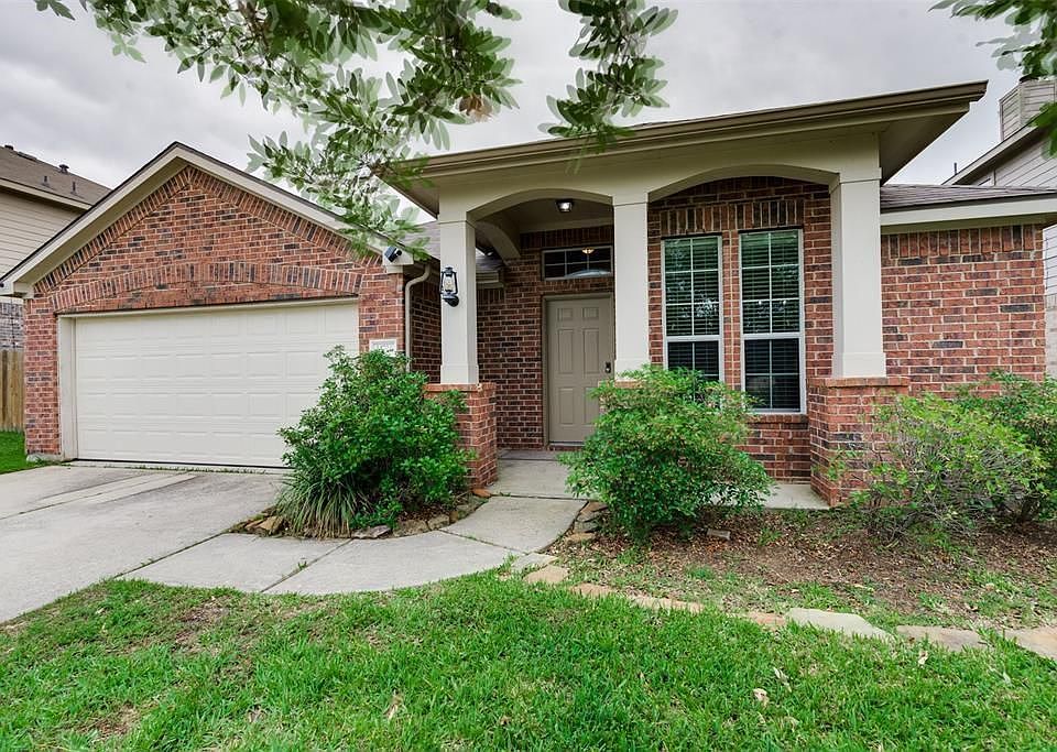 1st image of 24726 Oconee Dr