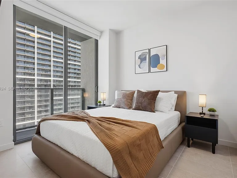121 NE 5th St #3511 — Photo 3