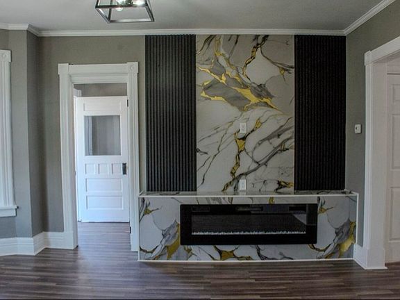 2nd image of 2032 Euclid Ave #2030