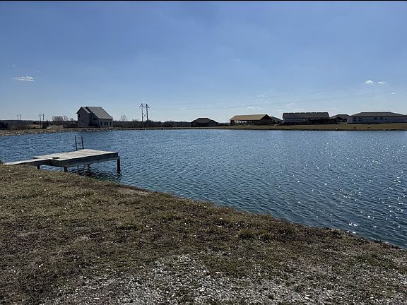 3rd image of 2181 Milanda Lake Rd #A