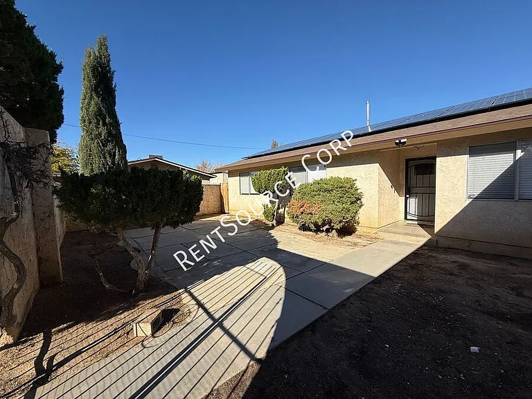 4827 W Avenue L6 — Photo 9