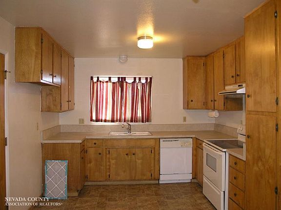 5th image of 900 Forest Glade Cir