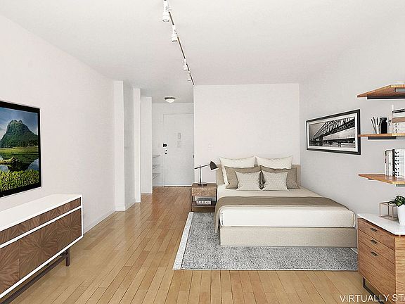 5th image of 153 E 57th St APT 16G