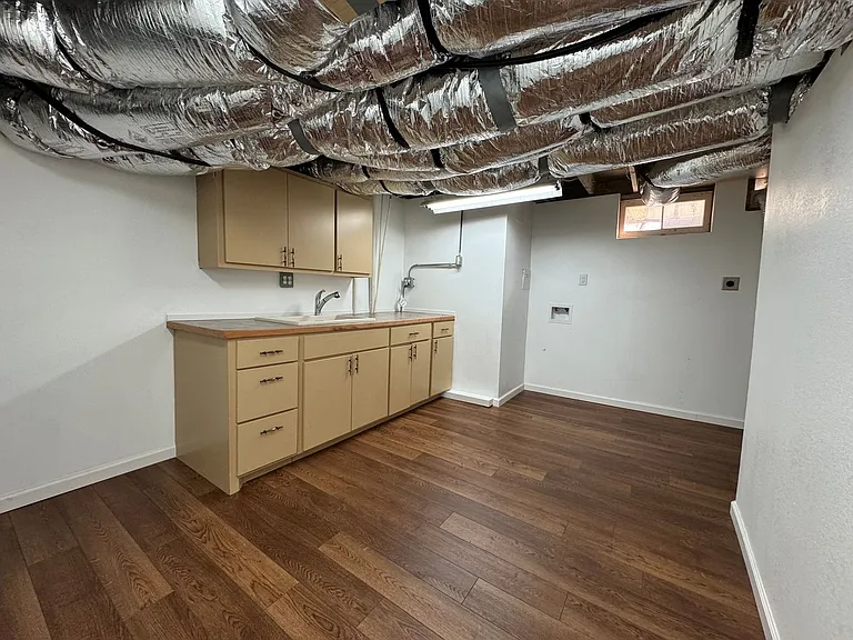 1523 W Broadway Ave — Photo 24