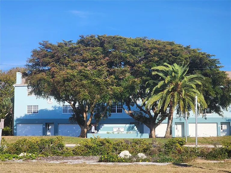1101 Pinellas Bayway S #303 — Photo 35
