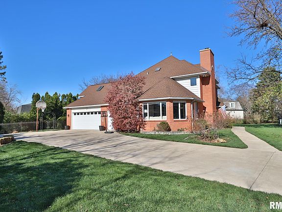 5th image of 7321 N Hillrose Pl