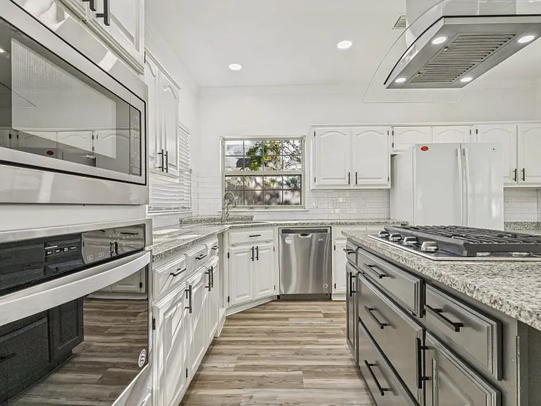 604 San Clemente Dr — Photo 12