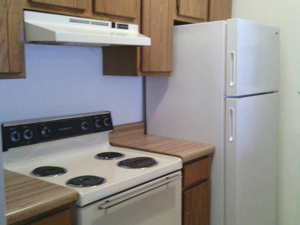 2nd image of 13754 Kenner Ave APT A