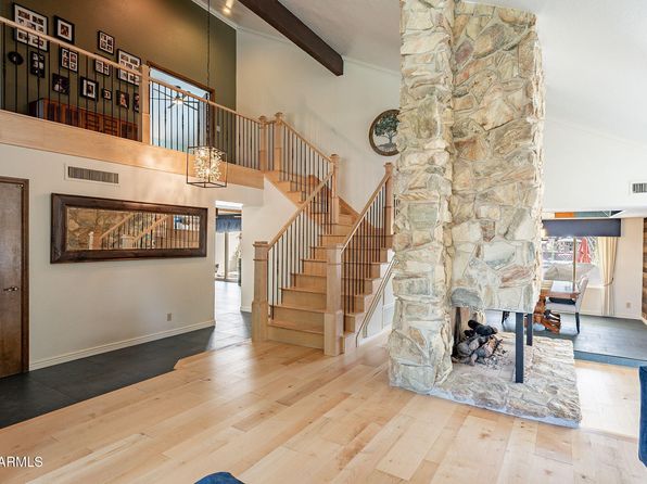 1329 E Whalers Way, Tempe, AZ 85283