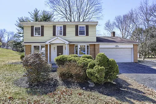 332 Deerfield Rd Photo 1