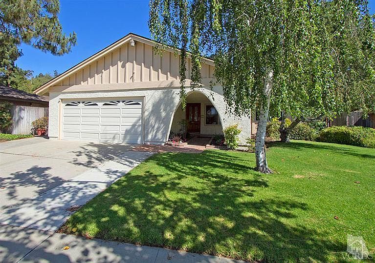 1st image of 129 Green Vale Dr