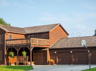 1614 41st Ave S, Fargo, ND 58104