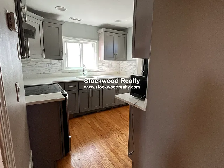 949 Dorchester Ave #3 — Photo 9